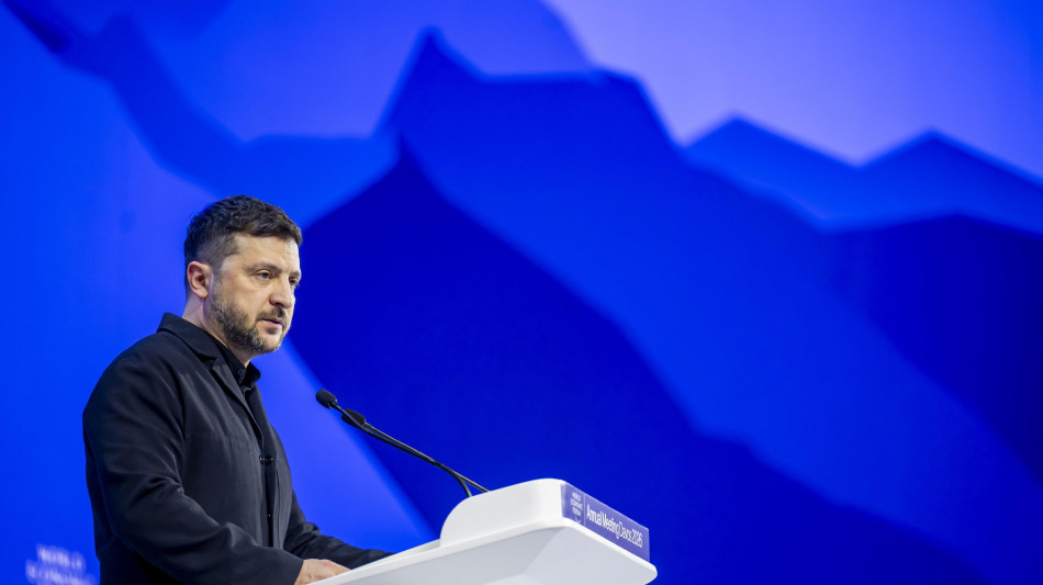 Zelensky, 'le elezioni solo dopo il cessate il fuoco e le garanzie'