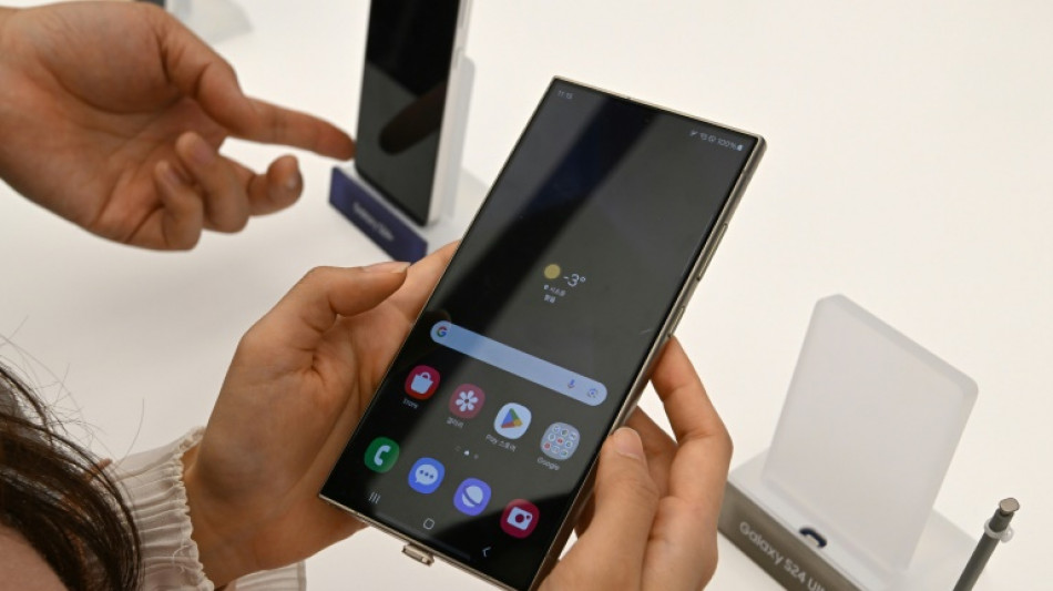 Mehr Deutsche kaufen g&uuml;nstigeres Smartphone - und nutzen es l&auml;nger 
