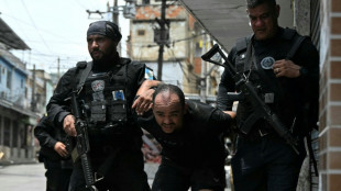 Cenas de guerra no Rio: 64 mortos em megaoperação mais letal contra o crime organizado