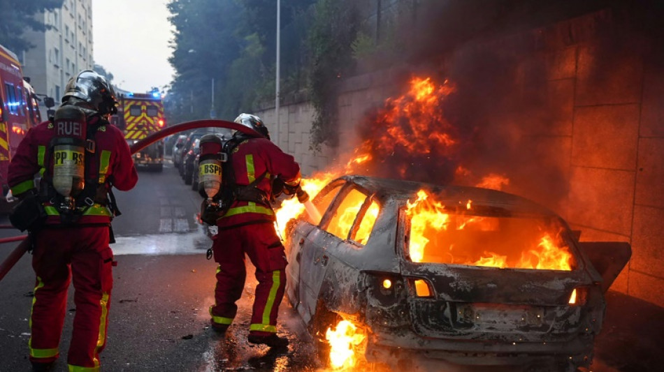Nanterre: tensions et &eacute;motion apr&egrave;s la mort de Nahel, sa m&egrave;re appelle &agrave; une marche blanche