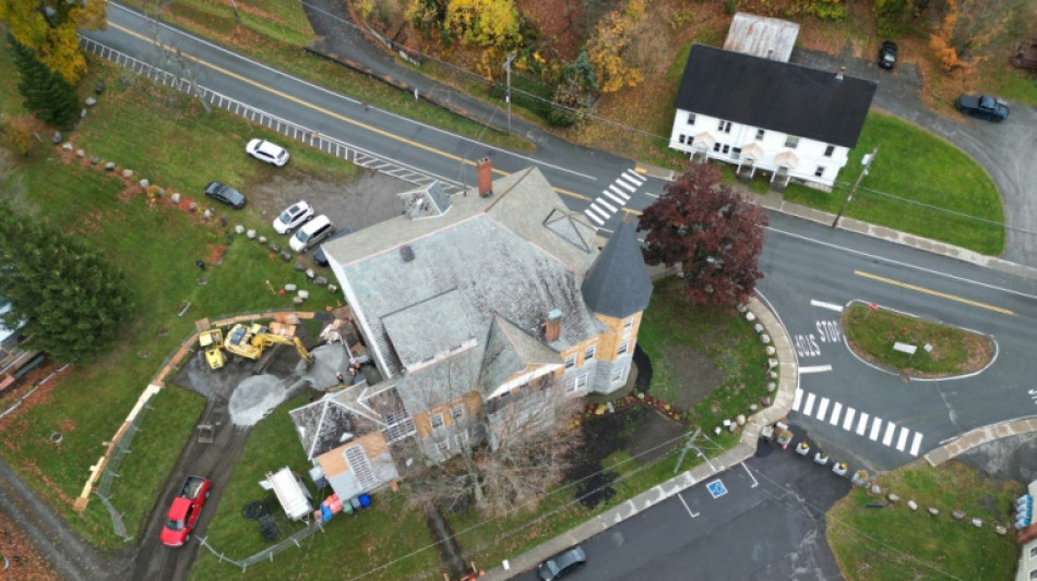 Autrefois symbole d'unité, une bibliothèque canado-américaine s'adapte à l'ère Trump