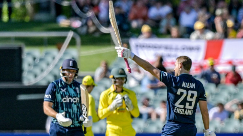 Australia cruise to six-wicket win over England in first ODI