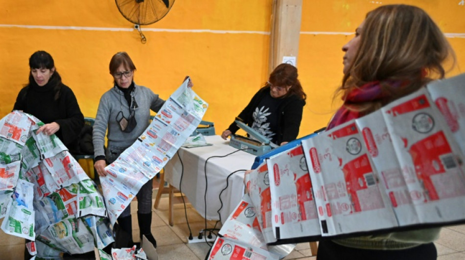 Dans les rues de Buenos Aires, le plastique recycl&eacute; peut sauver du froid