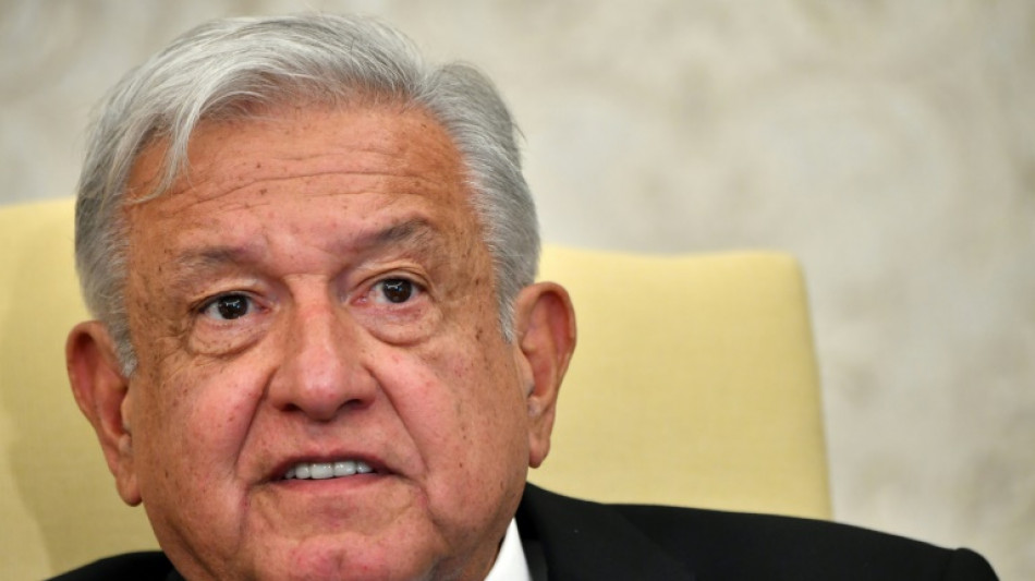El presidente de M&eacute;xico asegura que las relaciones con Espa&ntilde;a siguen "en pausa"