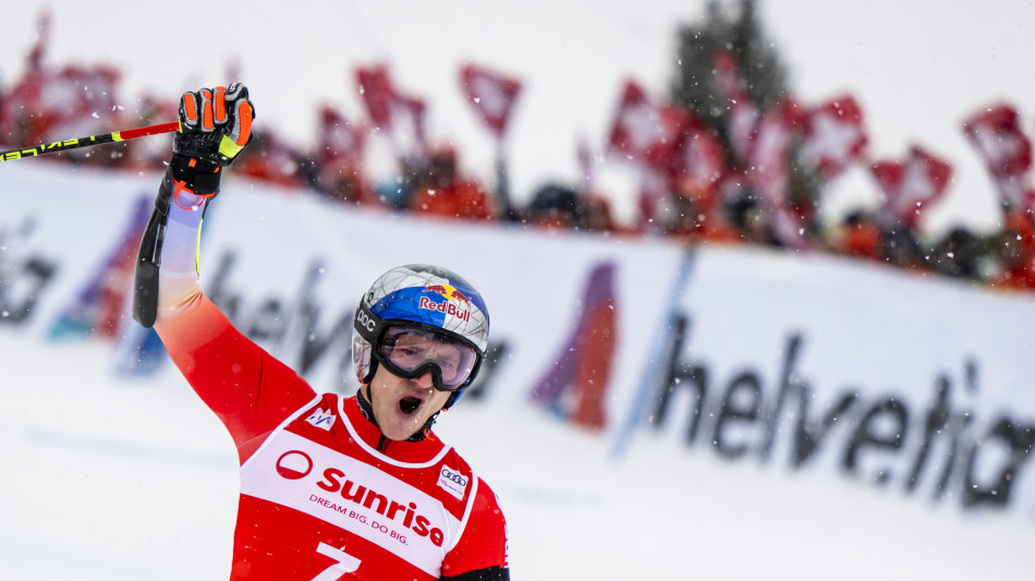 Sci: Odermatt vince il gigante di Adelboden, successo n.51 e supera Tomba