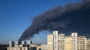 Al menos 37 muertos en un ataque ruso a un dep&oacute;sito cerca de Kiev