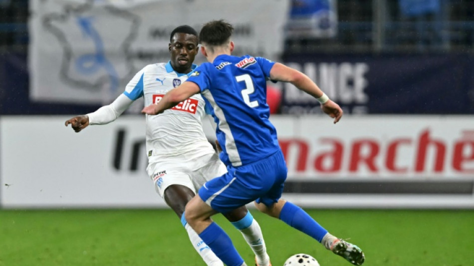 Coupe de France: sans piti&eacute; pour Bayeux, Marseille passe en 8e