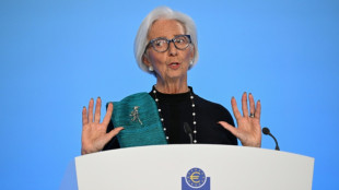 BCE eleva previs&otilde;es de crescimento e infla&ccedil;&atilde;o, mant&eacute;m taxas de juros inalteradas