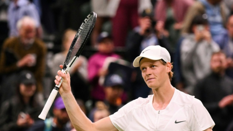 Sinner vence Cer&uacute;ndolo e avan&ccedil;a &agrave; segunda rodada de Wimbledon