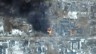 Ukraine: bombardements russes massifs, Kiev craint d'&ecirc;tre encercl&eacute;e
