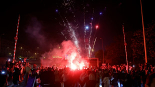 Victoire du PSG: 44 personnes en garde à vue, trois blessés