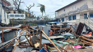 Mayotte: l'h&ocirc;pital est "tr&egrave;s endommag&eacute;" et les centres m&eacute;dicaux "inop&eacute;rants"