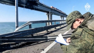 Ukraine sieht nach Explosion auf Br&uuml;cke zur Krim "Spur nach Russland"