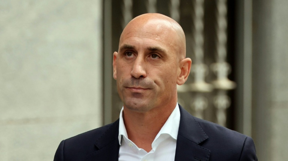 Confirman la condena por agresión sexual contra el exjefe del fútbol español por el beso a Jenni Hermoso