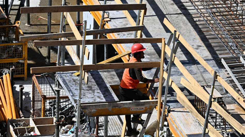 Cresce il mercato del lavoro, nel 2024 352mila occupati in pi&ugrave;