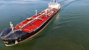 Il petrolio accelera a New York su incertezze Hormuz, a +2,21%