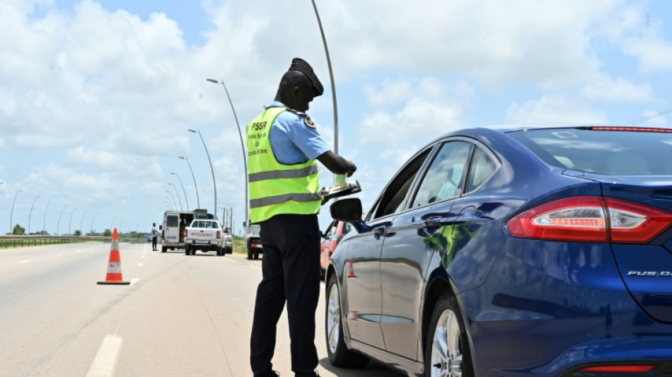 Pour contrer la mortalit&eacute; sur les routes, la C&ocirc;te d'Ivoire lance le permis &agrave; points 