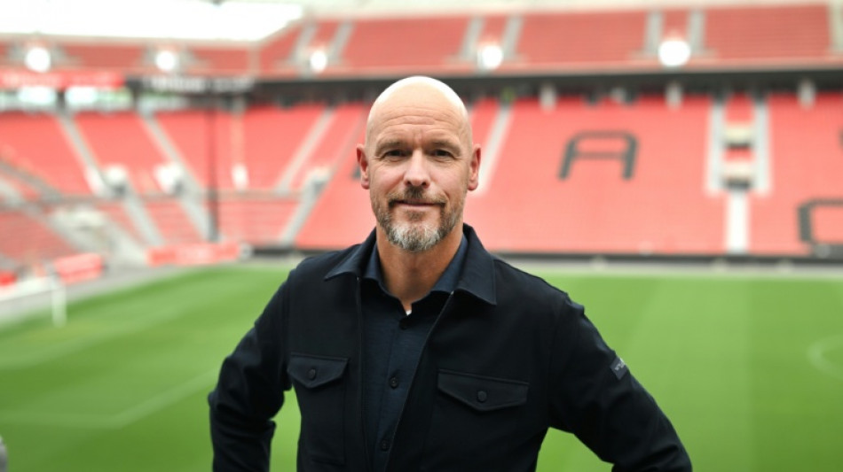 Leverkusen anuncia Erik ten Hag como seu novo técnico