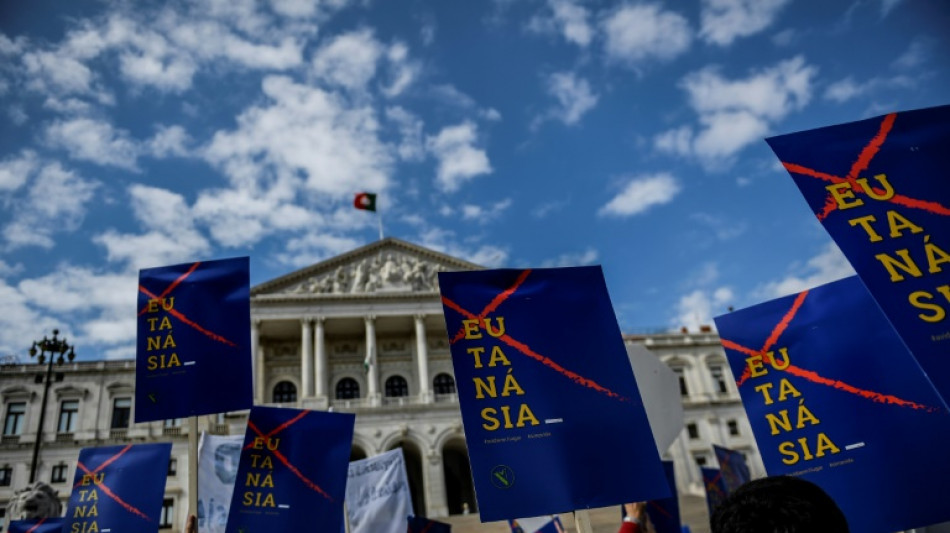 Portugal promulga lei que descriminaliza a eutan&aacute;sia