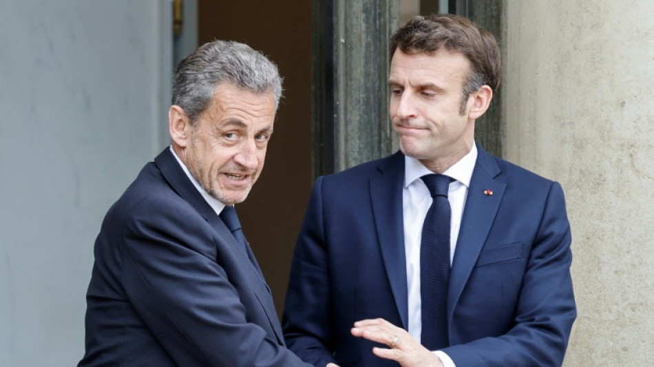 Macron recebe Sarkozy antes de ex-presidente francês ir para a prisão