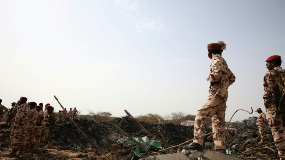 Al menos 9 muertos y 46 heridos en incendio de dep&oacute;sito de municiones en Chad