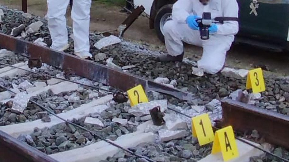 Incidente ferroviario in Catalogna, un morto e 37 feriti di cui 4 gravi