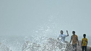 Cuatro ni&ntilde;os mueren ahogados en Sri Lanka por una tormenta que se dirige a India