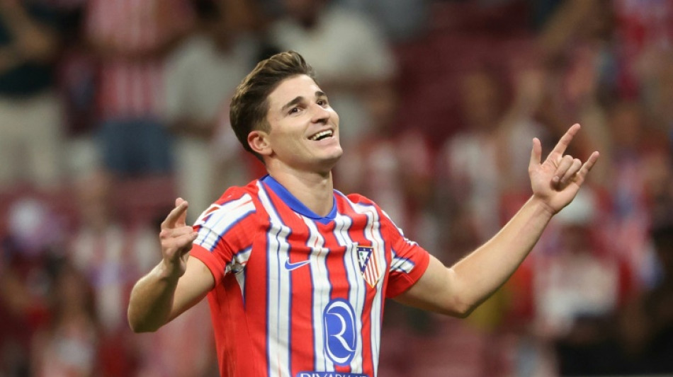 Juli&aacute;n &Aacute;lvarez salva Atl&eacute;tico de Madrid contra o Vic na Copa do Rei