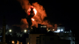 Israel bombardea instalaci&oacute;n militar de Ham&aacute;s en Gaza, un palestino muere en Naplusa
