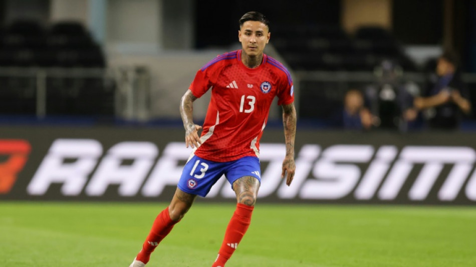 Erick Pulgar, do Flamengo, desfalca Chile contra Argentina 'por precau&ccedil;&atilde;o' nas Eliminat&oacute;rias