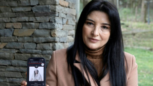 En Albanie, l'actrice devenue le visage de la "ministre IA" veut r&eacute;cup&eacute;rer son sourire