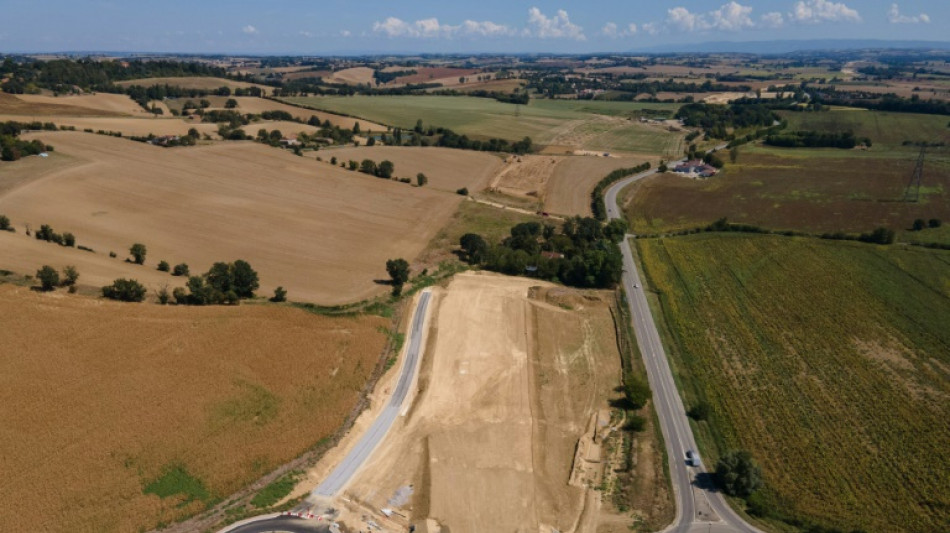 Autoroute A69: la justice retarde sa d&eacute;cision, col&egrave;re des opposants