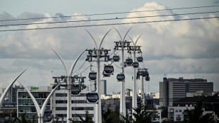 "C'est comme au ski!": le premier téléphérique urbain d'Île-de-France a pris son envol