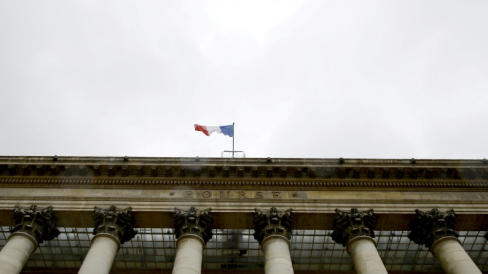 La Bourse de Paris prudente, la dette fran&ccedil;aise sous pression