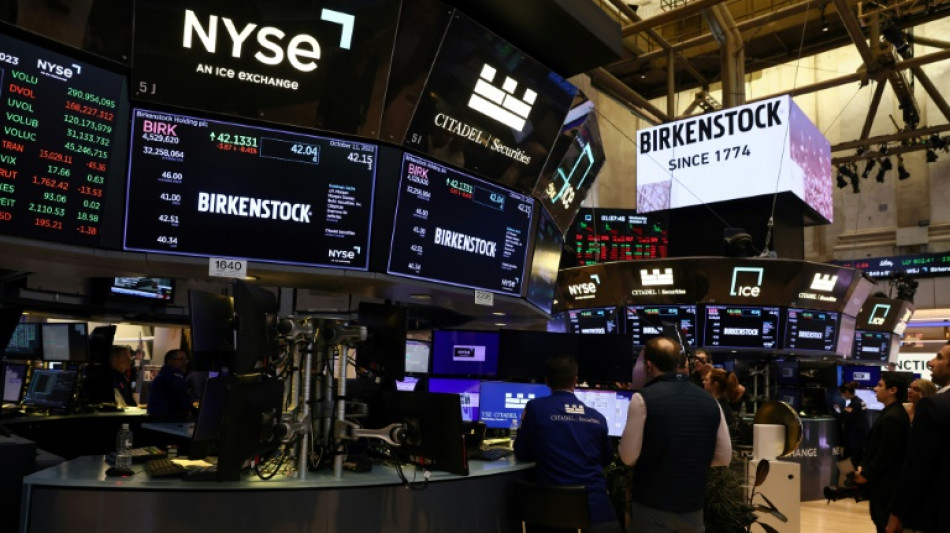 Wall Street cl&ocirc;t mitig&eacute;e, les actions restent positives sur la semaine