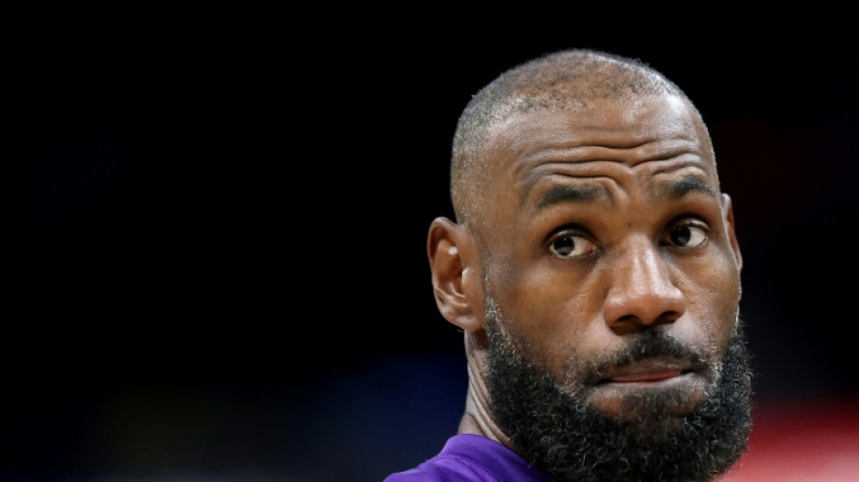 LeBron alerta que Durant n&atilde;o &eacute; a &uacute;nica amea&ccedil;a dos Rockets