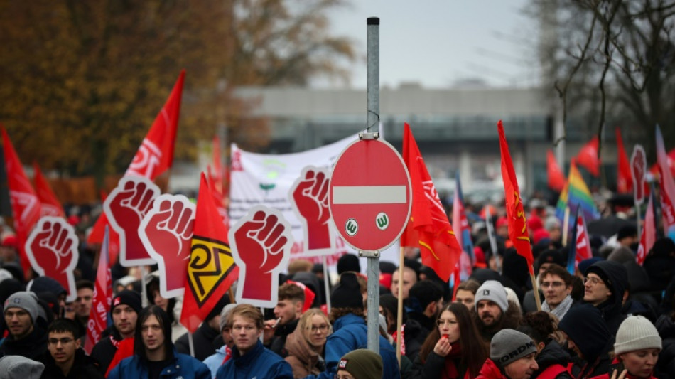 Tarifgespr&auml;che bei Volkswagen vertagt - Warnstreiks drohen ab Dezember