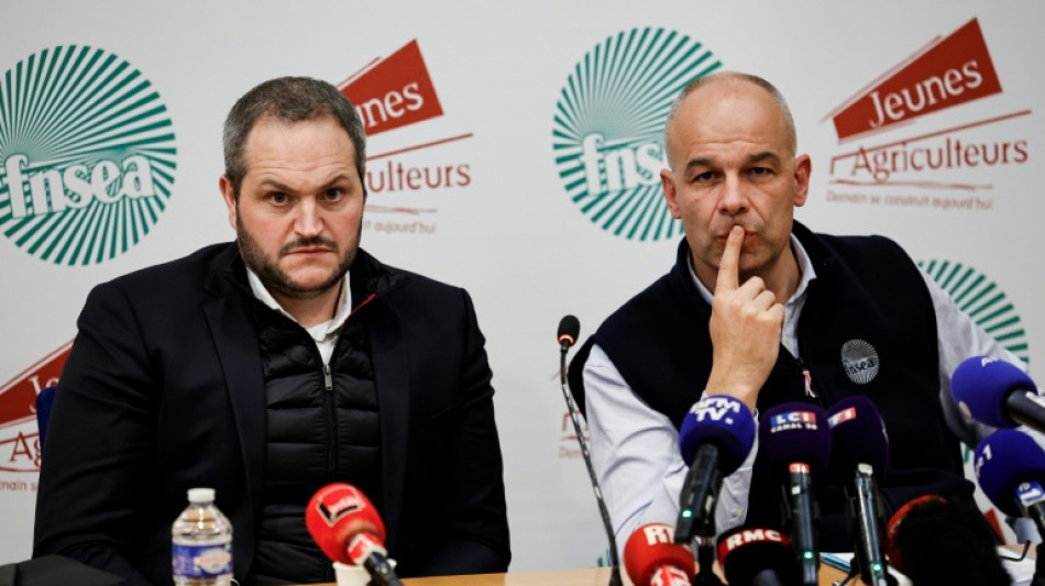 Re&ccedil;us mardi &agrave; l'Elys&eacute;e, FNSEA et JA attendent des "d&eacute;cisions claires" avant le Salon de l'agriculture