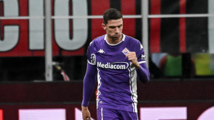 Fiorentina: out Gosens, lesione di primo grado a coscia sinistra