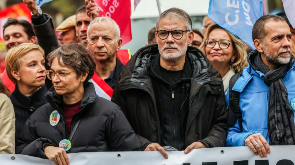 Des milliers de manifestants d&eacute;filent &agrave; Orl&eacute;ans contre le congr&egrave;s du RN