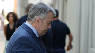 El ex n&uacute;mero 3 del Partido Socialista espa&ntilde;ol, investigado por corrupci&oacute;n, denuncia una persecuci&oacute;n "propia de la Inquisici&oacute;n"