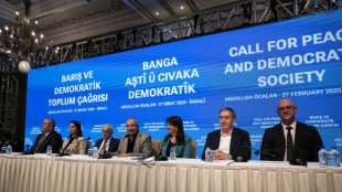 Dissolution du PKK: le parti prokurde réclame des "mesures de confiance" au gouvernement turc