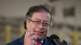 Colombia pacta cese al fuego con principales grupos armados, incluida guerrilla ELN
