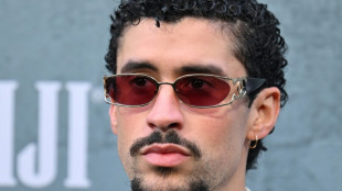 Latino-Rapper Bad Bunny singt in Halbzeitshow des Super Bowl