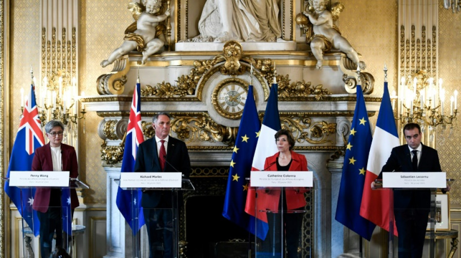 Francia y Australia acuerdan suministrar munici&oacute;n para artiller&iacute;a de 155mm a Ucrania