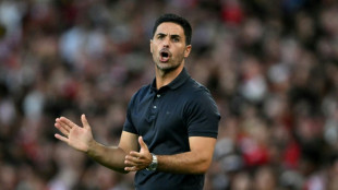 Arteta tells Arsenal fans not to fret over his future