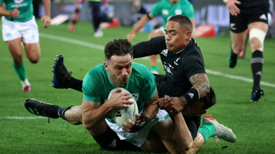 Rugby: l'h&eacute;misph&egrave;re Sud vacille, les nations du Nord se rebiffent