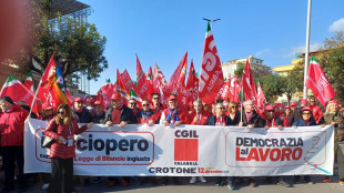 Falcinelli (Cgil), 'governo racconta un Paese che non c'&egrave;'