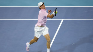 Sinner powers past Michelsen to reach Miami quarter-finals