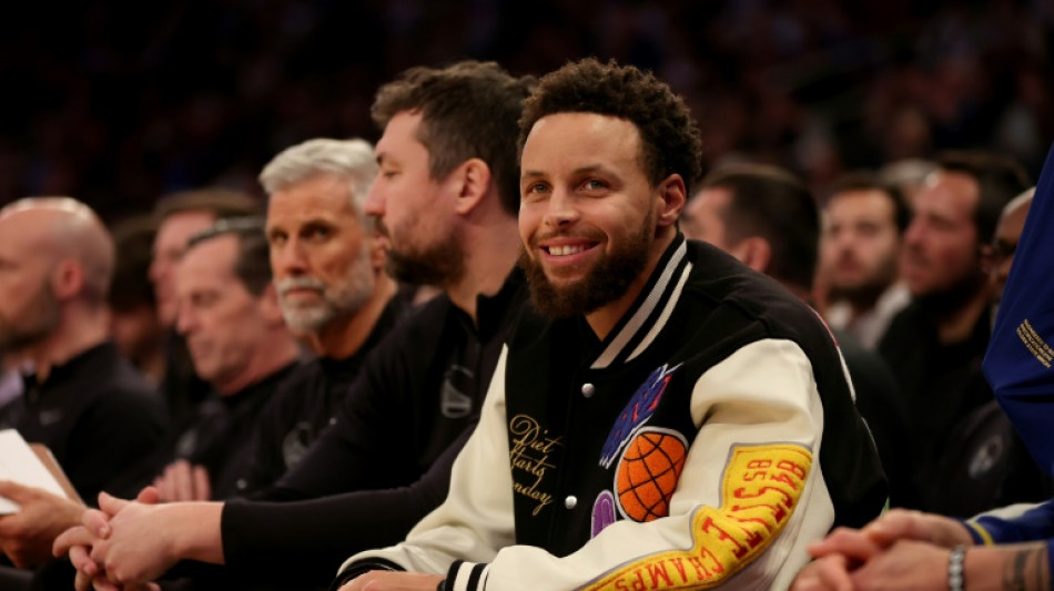 Curry will be out at least two more weeks for NBA Warriors